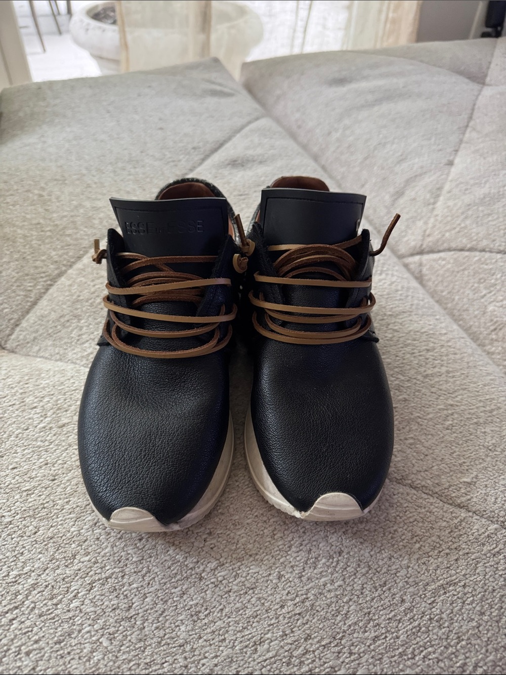 Esseutesse fringed sneakers size 35.
